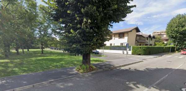 Foto STANZA SINGOLA A DESIO A POCHI PASSI DALLA STAZIONE-BAGNO PRIVATO