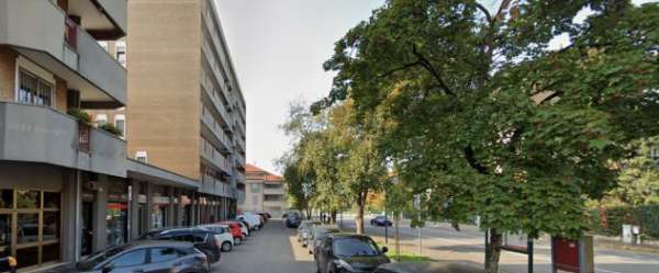 Foto Stanza Singola a MONZA - bagno privato - posto auto - libero subito