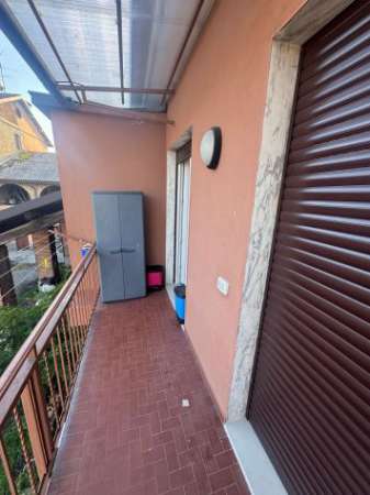 Foto STANZA SINGOLA A NOVA MILANESE-SPESE INCLUSE LIBERA DA SUBITO