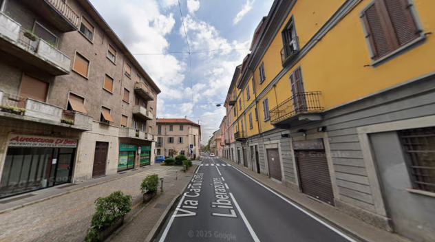 Foto Stanza singola arredata con balcone - a pochi passi da Saronno Fs