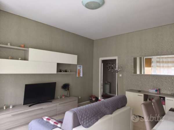 Foto STANZA SINGOLA CON BAGNO PRIVATO DAL 1 MAGGIO