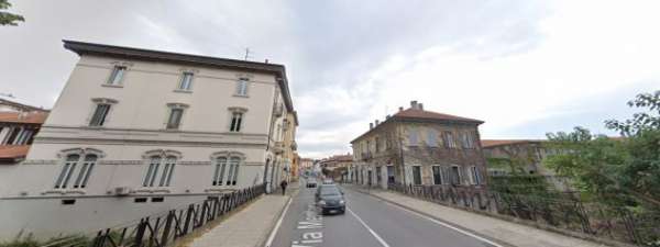 Foto Stanza singola con bagno privato in centro a Monza