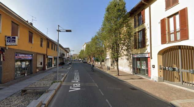 Foto STANZA SINGOLA CON BALCONE E SPESE COMPRESE A CESANO MADERNO