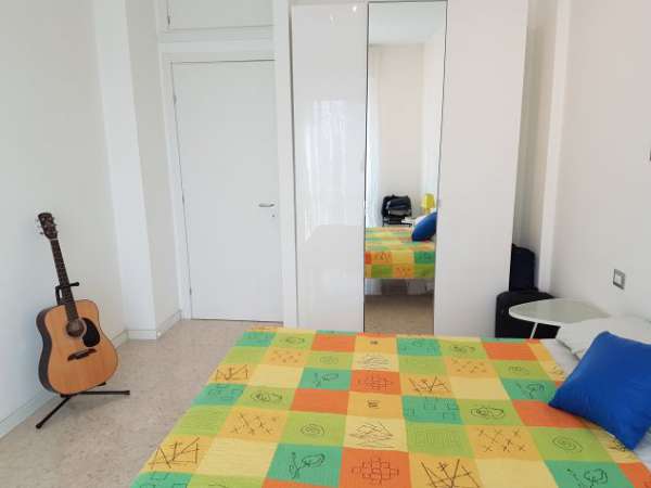 Foto Stanza Singola Famagosta M2