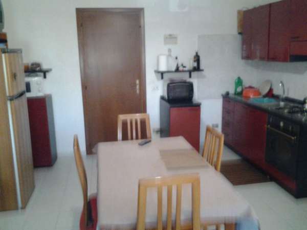 Foto Stanza singola in appartamento.arredato
