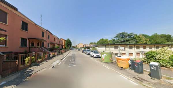 Foto Stanza singola in appartamento dotato di balcone