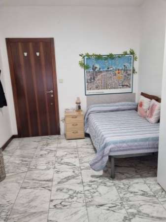 Foto STANZA SINGOLA LIBERA DA MARZO