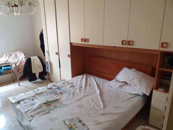 Foto Stanza singola per ragazza a Milano MM3 gialla Rogoredo