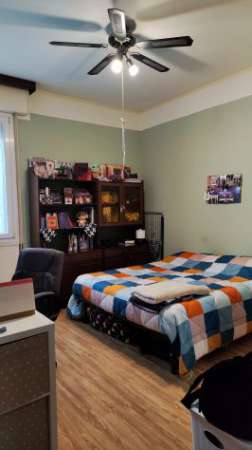 Foto Stanza singola per ragazza lavoratrice