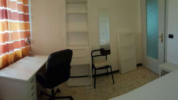 Foto STANZA SINGOLA PER STUDENTESSA