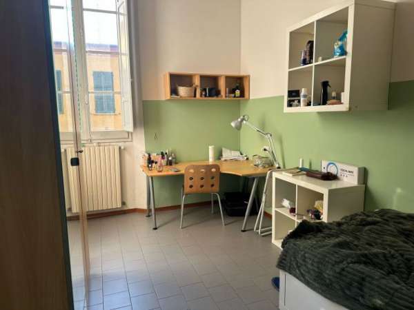 Foto Stanza singola per studentessa in centro canone comprensivo di tutte le utenze