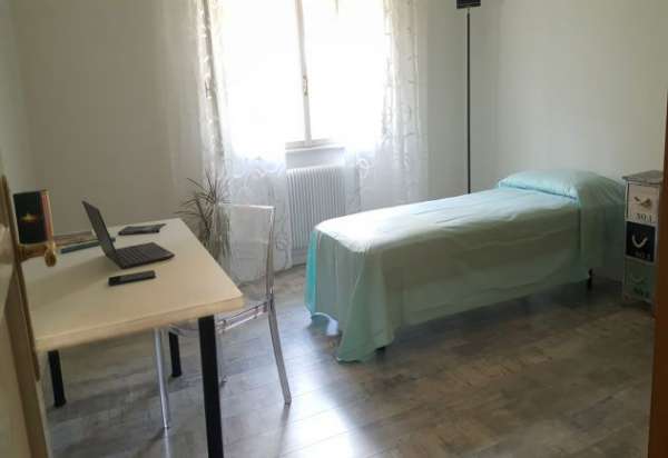 Foto STANZA SINGOLA PER STUDENTI