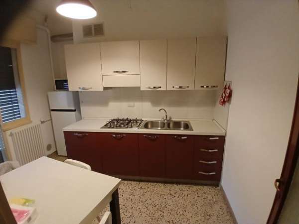 Foto STANZA SINGOLA PER STUDENTI