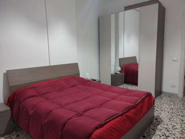 Foto Stanza singola Salerno centro