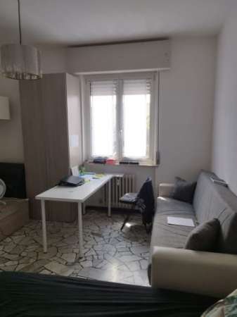 Foto Stanza uso singola Milano Nord