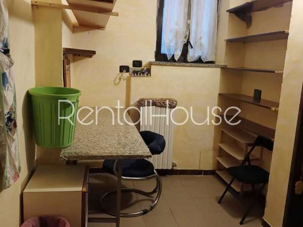 Foto Stanza/Camera in affitto a Appiano Gentile