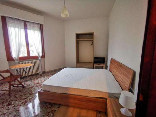 Foto Stanza/Posto Letto in affitto a San Lorenzo - Campi Bisenzio 16 mq  Rif: 1277997
