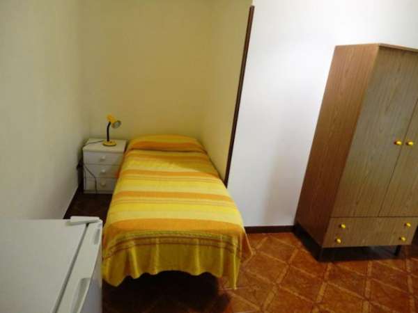 Foto Stanze per studentesse universitarie.