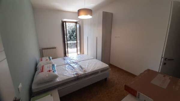 Foto STANZE SINGOLE O DOPPIE A VALMONTONE