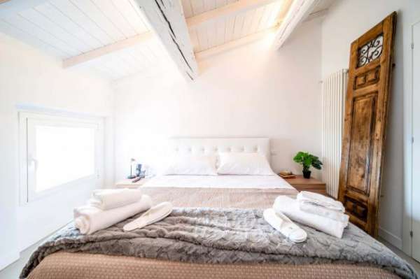 Foto Strada della Genovesa