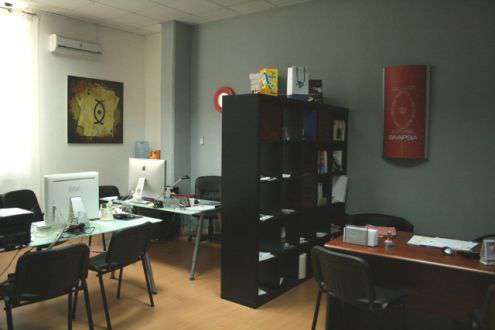 Foto Studio arredato incluso condominio e posto auto