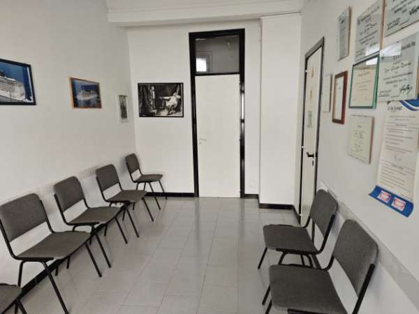Foto Studio dentistico arredato in affitto a Rocchetta SantAntonio (FG)