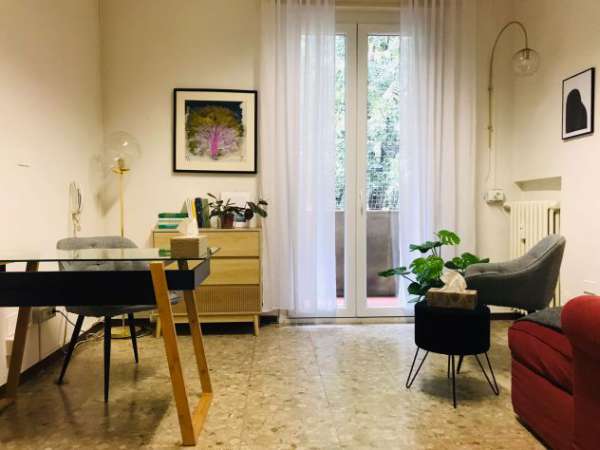 Foto Studio in zona Mazzini libero il sabato