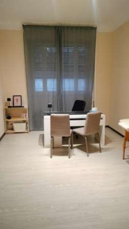 Foto Studio olistico in affitto � Roma Parioli / Villa Ada