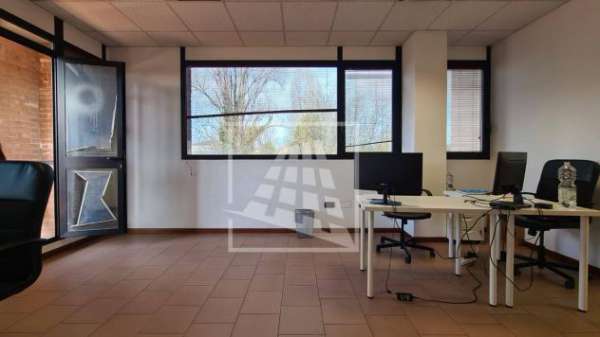 Foto Studio/Ufficio in affitto a Reggio nell'Emilia, Tribunale