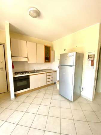 Foto STUPENDA CAMERA MATRIMONIALE A DUE PASSI DALL'UNIVERSITA' DI CHIETI