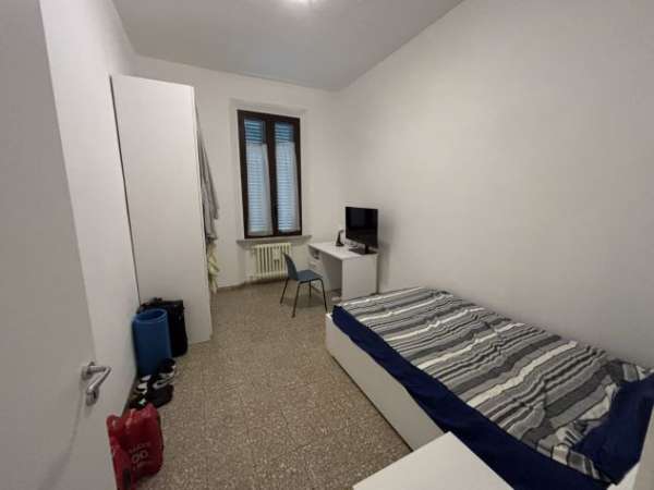 Foto Stupenda Singola In Santa Maria - Ingegneria