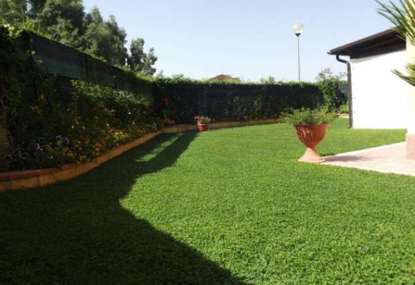 Foto Stupendo trilocale con giardino privato