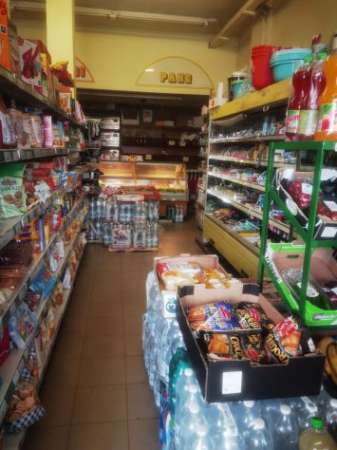 Foto supermercato minimarket alimentari