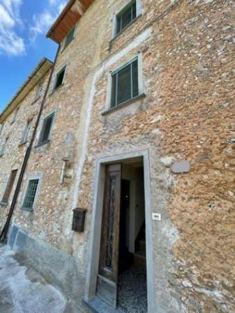 Foto Terratetto in affitto a Pietrasanta