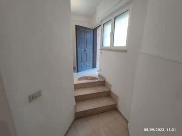 Foto Tiburtina- CONTRATTO TRANSITORIO 12 MESI SENZA RESIDENZA E NO RESIDENTI A ROMA