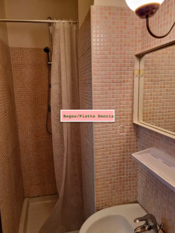 Foto TIBURTINA CASE ROSSE MONOLOCALE ARREDATO