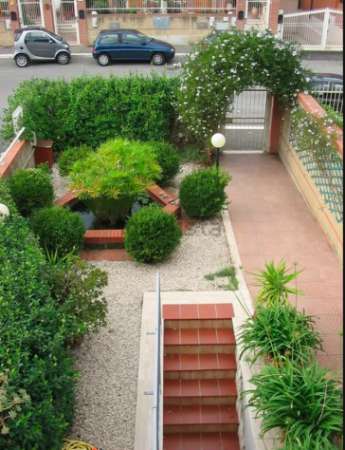 Foto TOR VERGATA BILOCALE ARREDATO CON GIARDINO PRIVATO