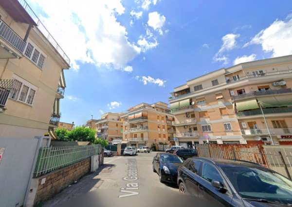 Foto TORREVECCHIA TRILOCALE ARREDATO CON BALCONE
