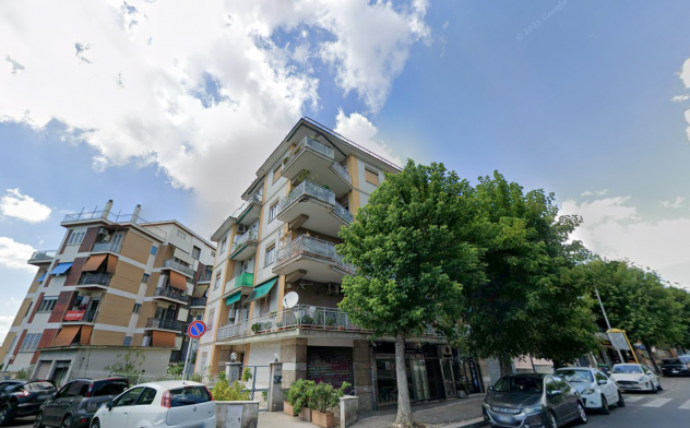 Foto TORREVECCHIA TRILOCALE CON TERRAZZO E BALCONE