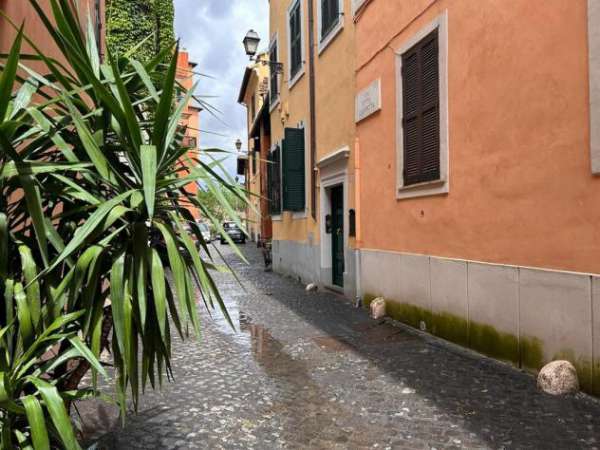 Foto TRASTEVERE V. Titta Scarpetta Appartamento Rif A2529