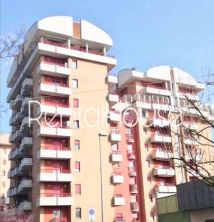 Foto TRILOCALE A DESIO LIBERO SUBITO CON TERRAZZO E GARAGE