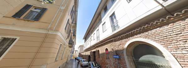 Foto TRILOCALE a Pavia in CENTRO STORICO