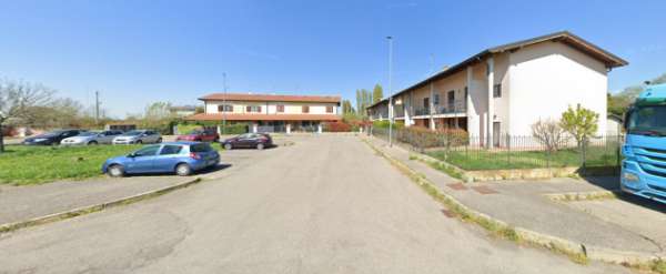 Foto TRILOCALE con BOX - Libero