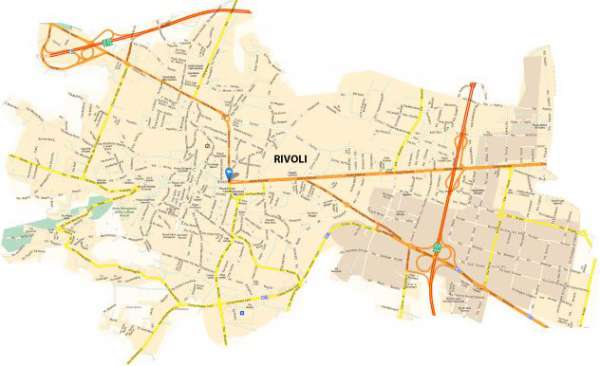 Foto TRILOCALE CON GIARDINO A RIVOLI