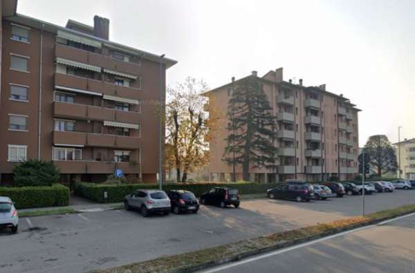 Foto Trilocale Gorgonzola con balcone libero subito
