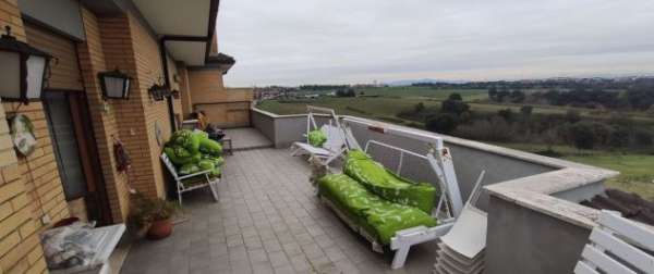 Foto Trilocale in affitto