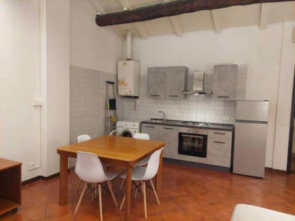 Foto Trilocale in affitto a Bologna, Santo Stefano