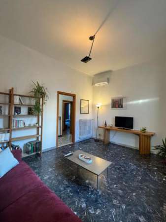 Foto Trilocale in affitto a Bologna