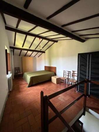 Foto Trilocale in affitto a Bucine