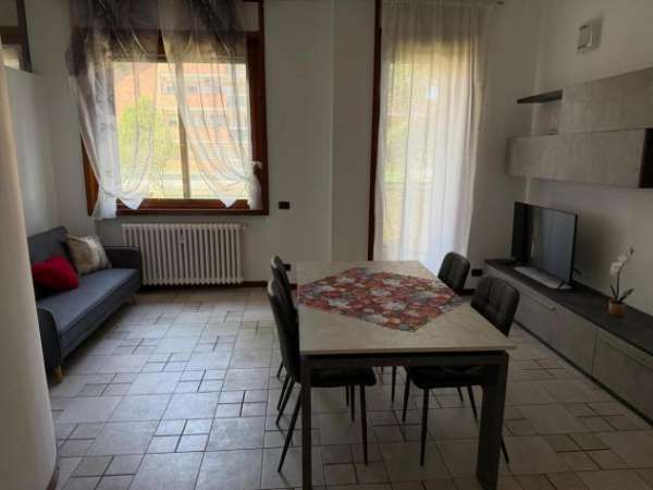 Foto Trilocale in affitto a Busto Arsizio